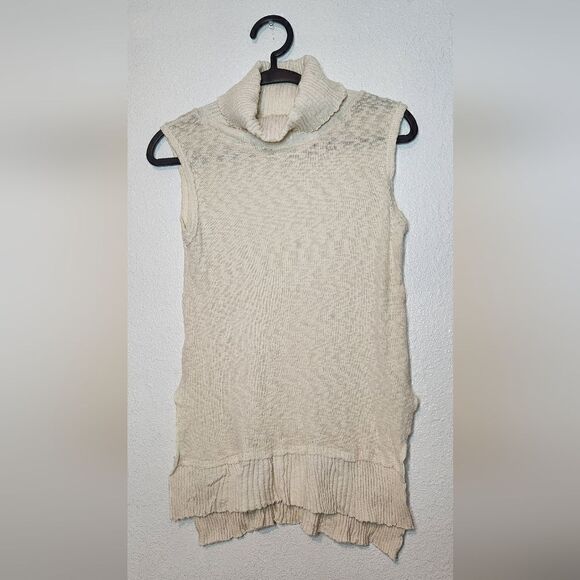 Trouble at the Mill Turtle Neck Sleeveless Shirt Size S - Picture 1 of 10